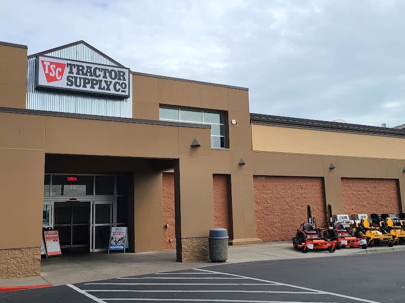 Tractor Supply Co. - Indoor Dog Park in Bellingham, WA | Indoor Dog Park