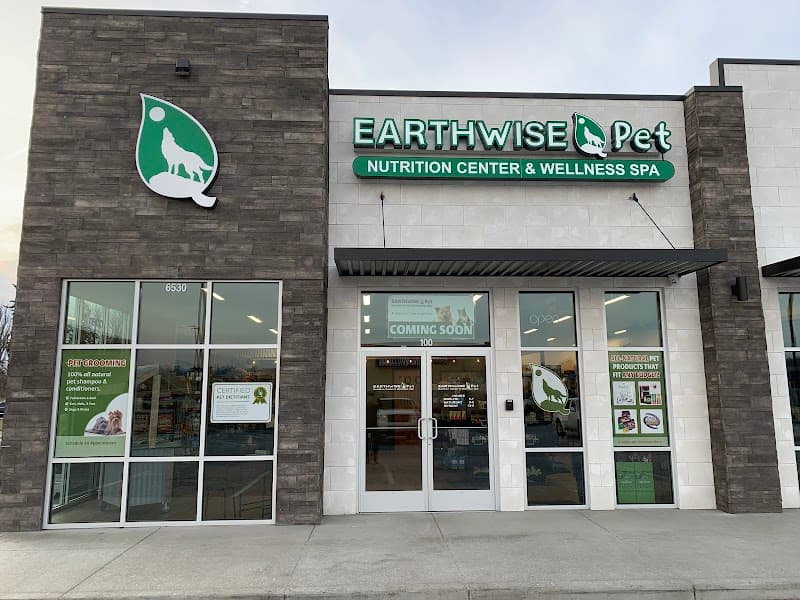 EarthWise Pet Supply & Grooming Yakima in Yakima, Washington
