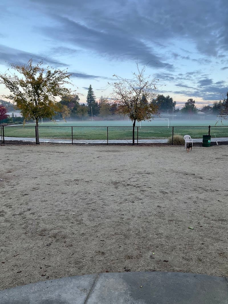 Eastern oak park - dog park - Dog Park in Sacramento, CA | Indoor Dog Park