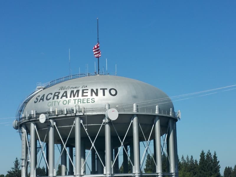 Lynn Robie Off-Leash Dog Park - Dog Park in Sacramento, CA | Indoor Dog Park