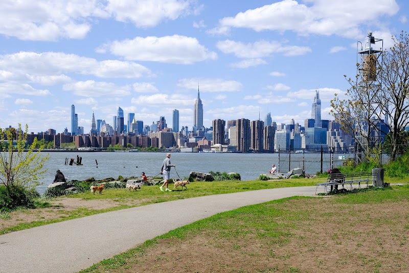 Bushwick Inlet Park photo 2