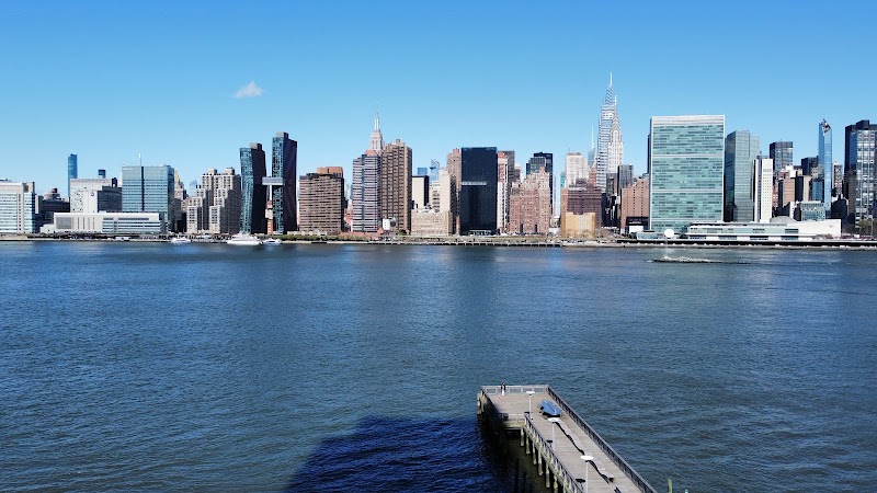 Dog parks in Long Island City, NY